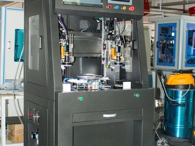 根據自身產品的情況如何購買高性價比的自動打螺絲機-堅豐股份